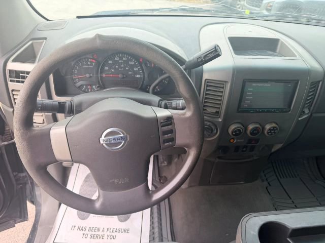 Used 2005 Nissan Titan XE AWD/4WD image 8