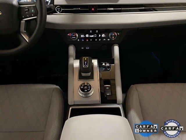Used 2025 Mitsubishi Outlander SEL image 12