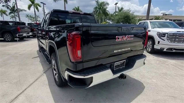 Used 2023 GMC Sierra 1500 SLT w/ SLT Premium Package image 11