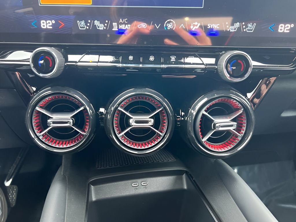 New 2026 Chevrolet Blazer EV RS AWD/4WD image 12
