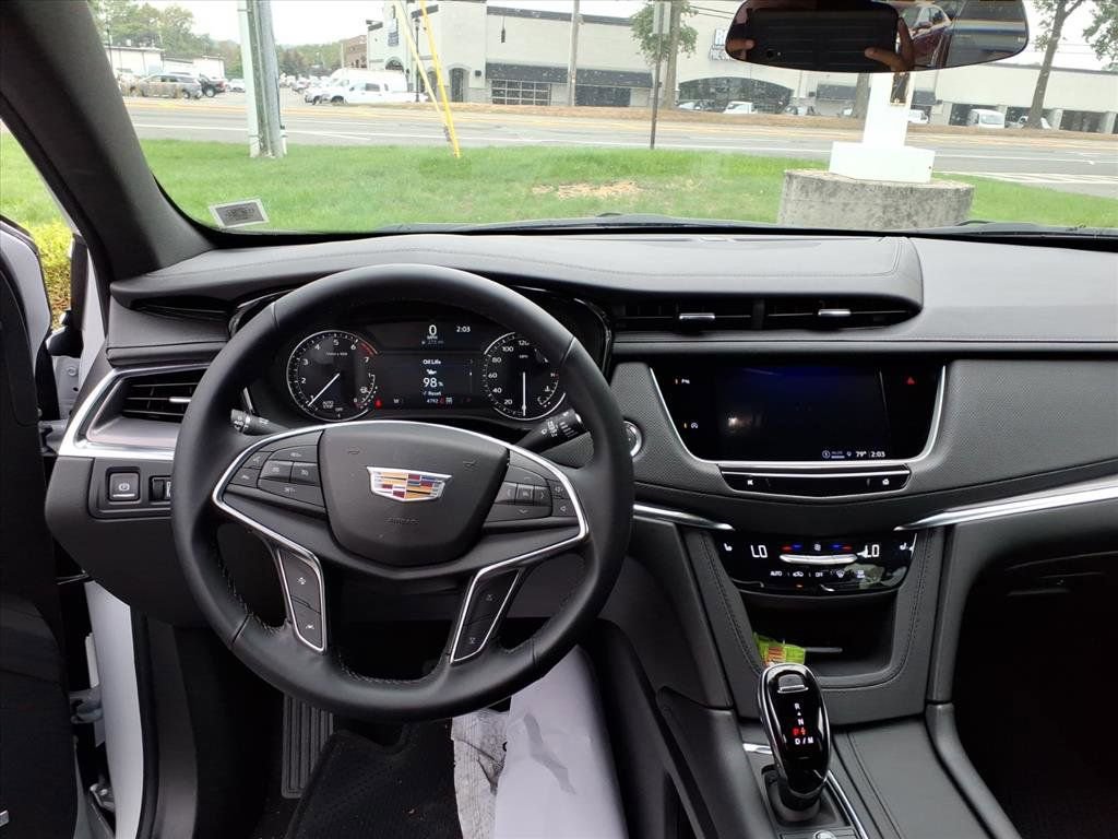 Used 2025 Cadillac XT5 Luxury image 21