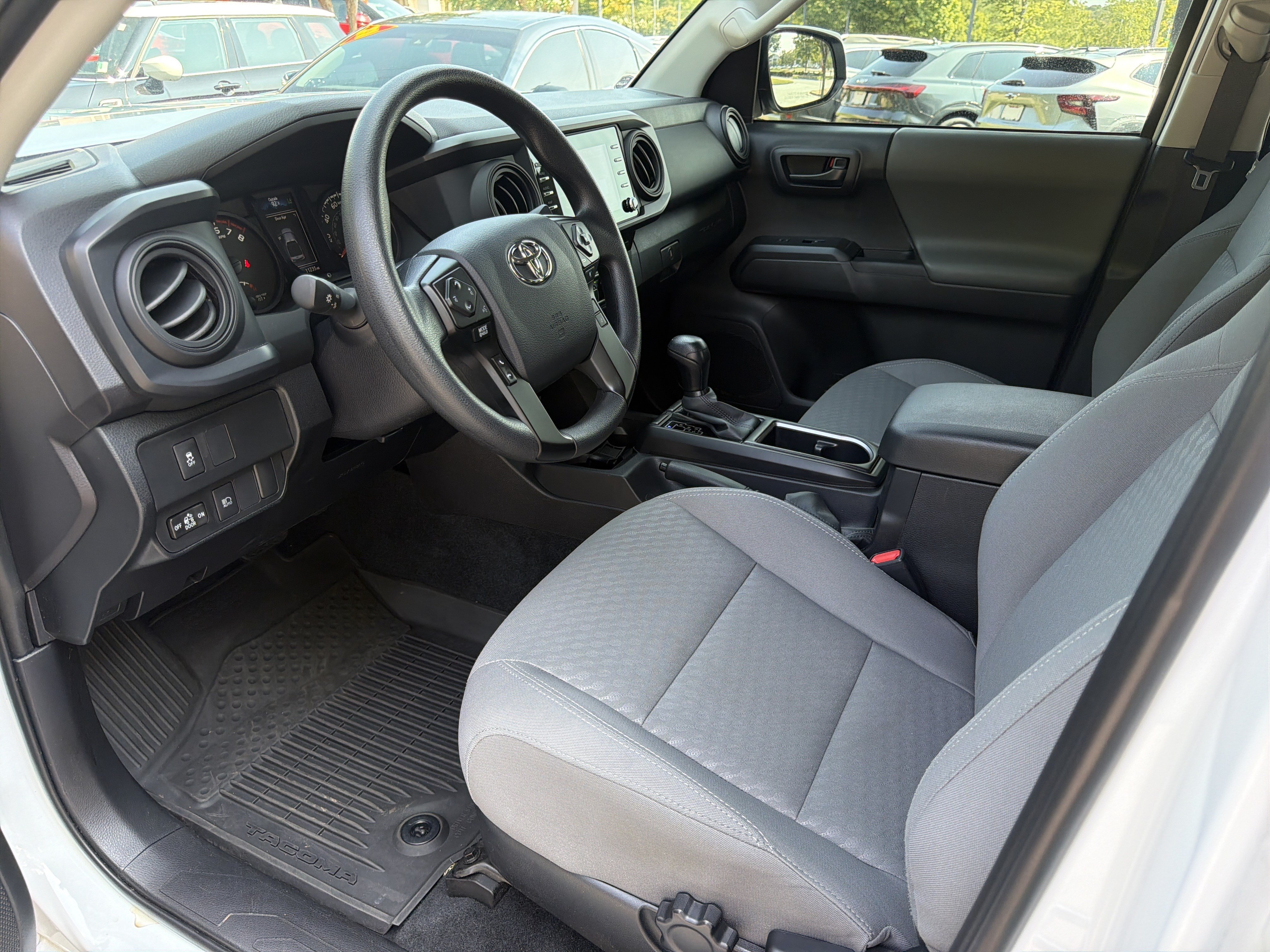Used 2023 Toyota Tacoma SR AWD/4WD image 9