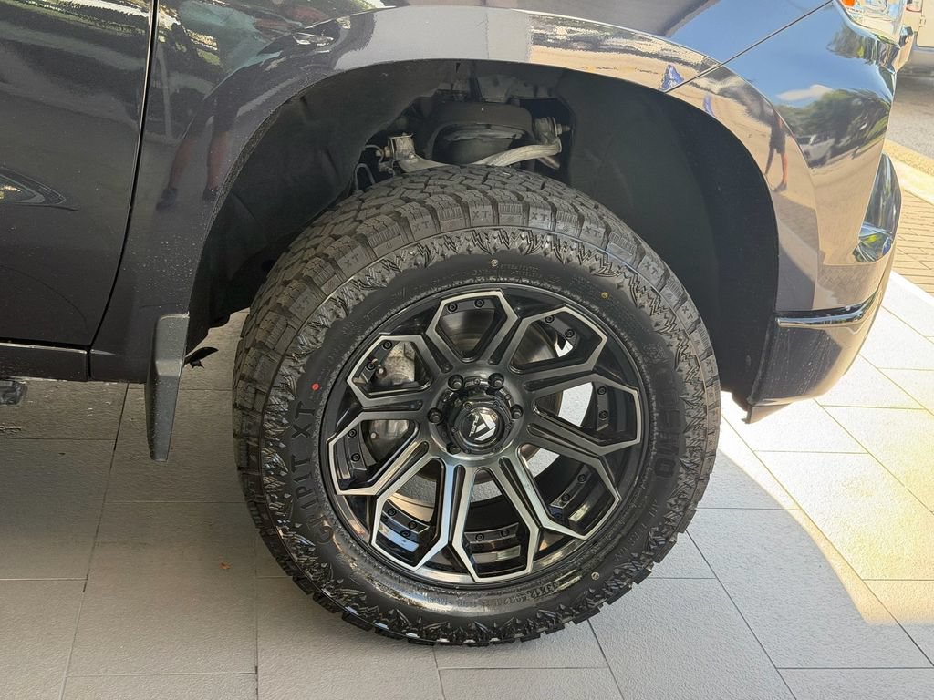 Used 2023 Chevrolet Silverado 1500 LT Trail Boss w/ Protection Package AWD/4WD image 8