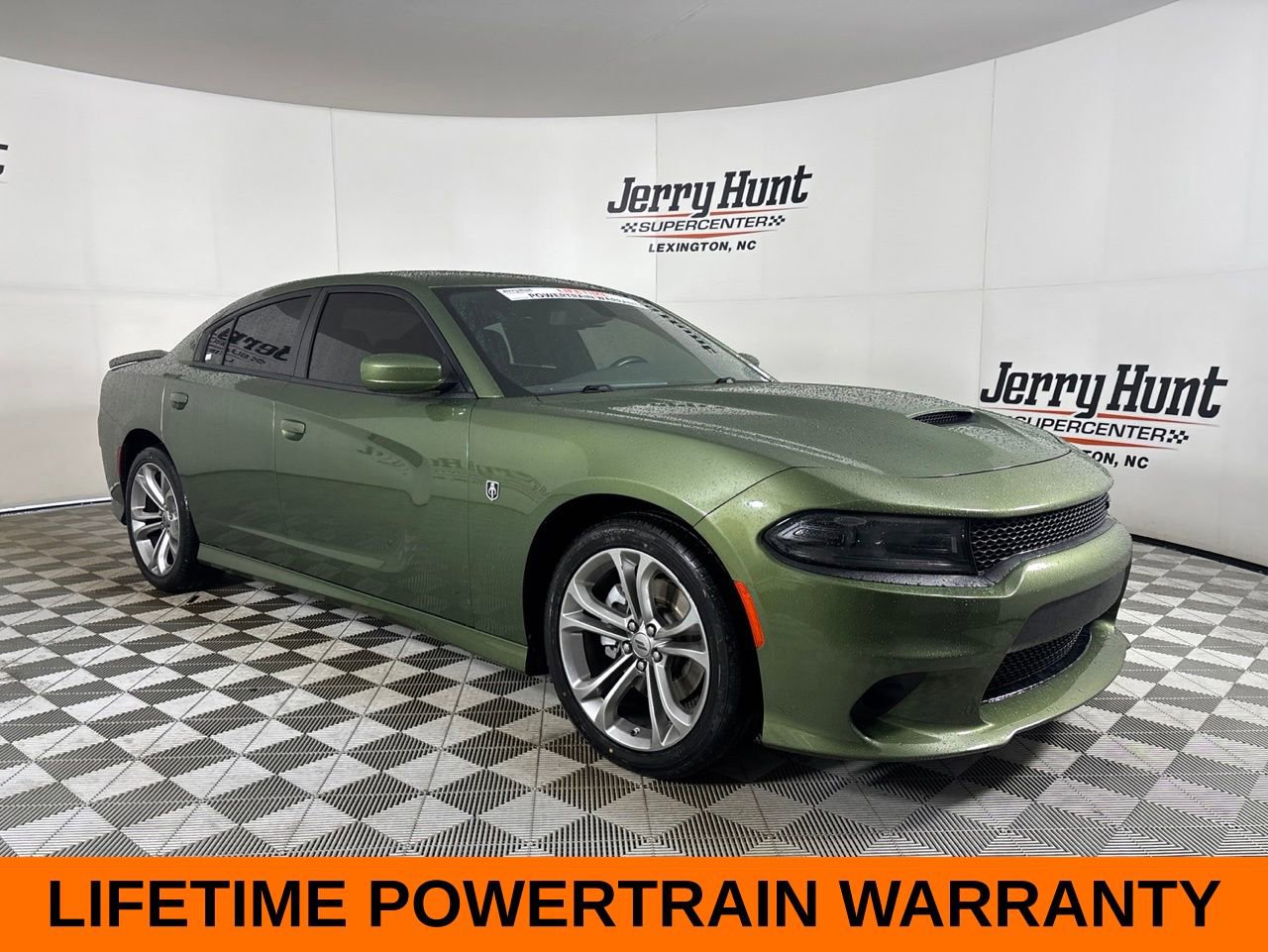 Used 2022 Dodge Charger R/T w/ Cold Weather Package RWD image 4