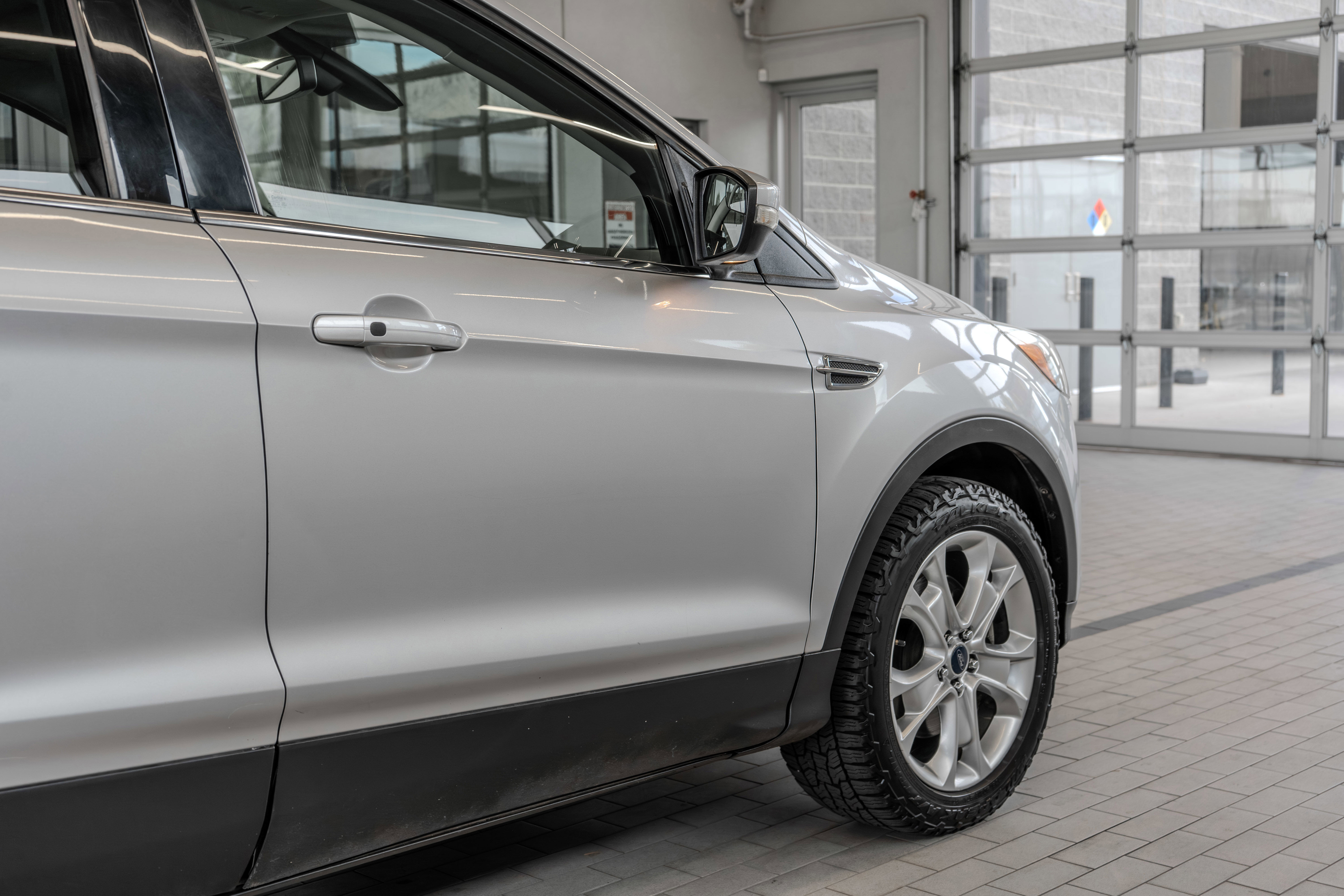 Used 2013 Ford Escape SEL image 32