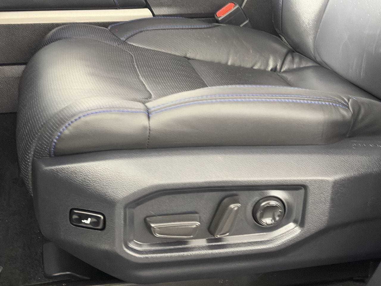 Used 2026 Toyota Sequoia Platinum AWD/4WD image 19