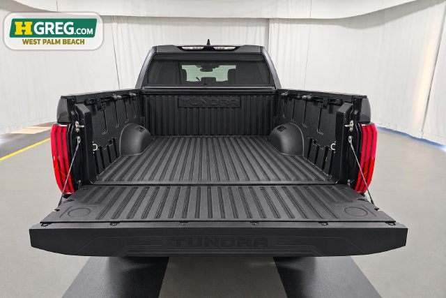 Used 2023 Toyota Tundra SR AWD/4WD image 17