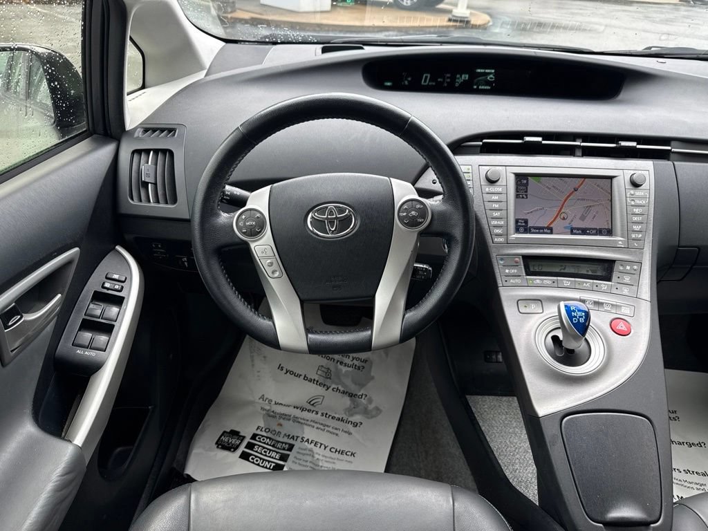 Used 2014 Toyota Prius Four w/ Solar Roof Package FWD image 28