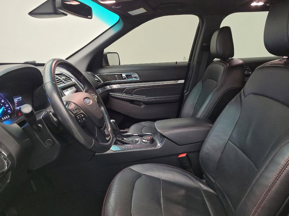 Used 2019 Ford Explorer Sport w/ Equipment Group 401A AWD/4WD image 17