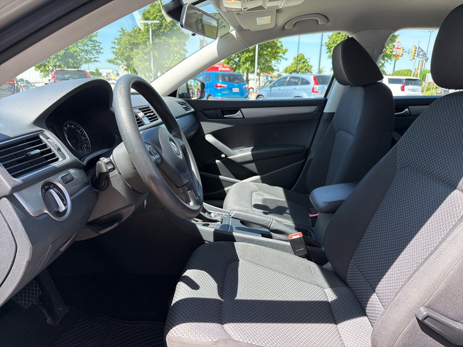 Used 2014 Volkswagen Passat 1.8T FWD image 11