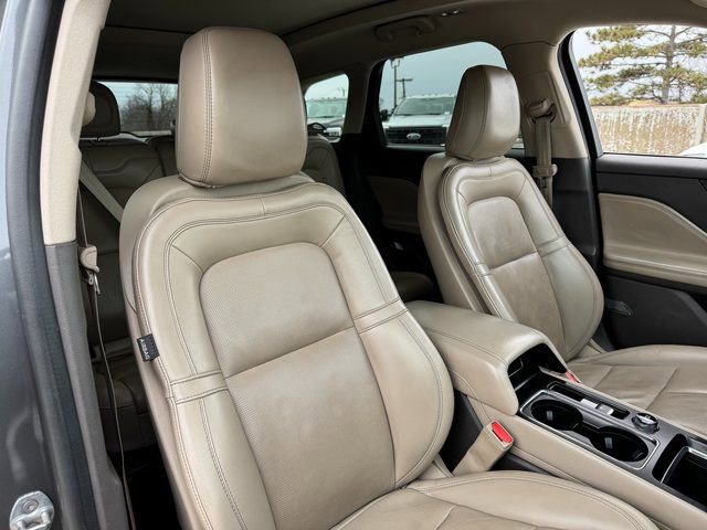 Used 2022 Lincoln Corsair Reserve w/ Equipment Group 201A image 19