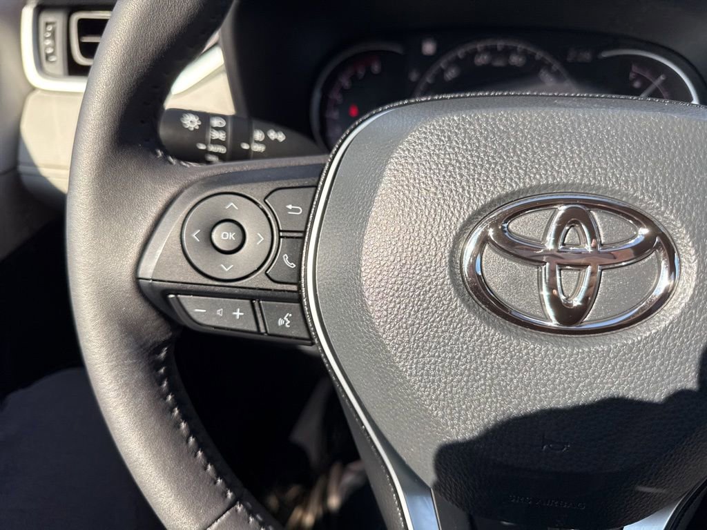 Used 2024 Toyota RAV4 XLE Premium image 28
