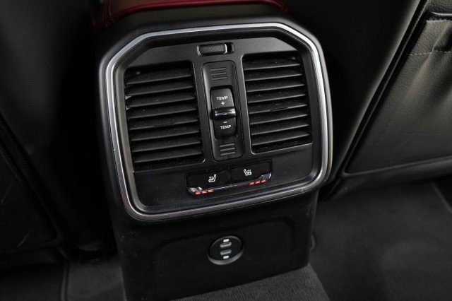 Used 2023 Porsche Macan image 64