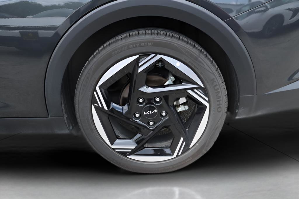 Certified 2025 Kia K4 EX image 27