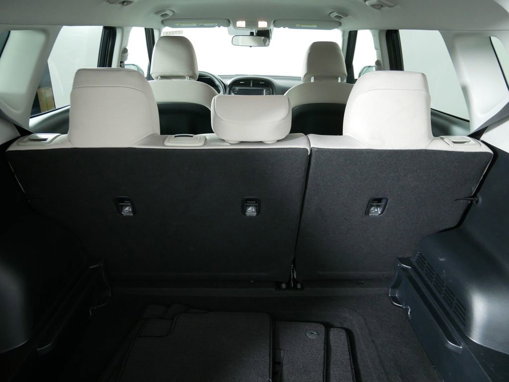 Certified 2025 Kia Soul LX FWD image 18