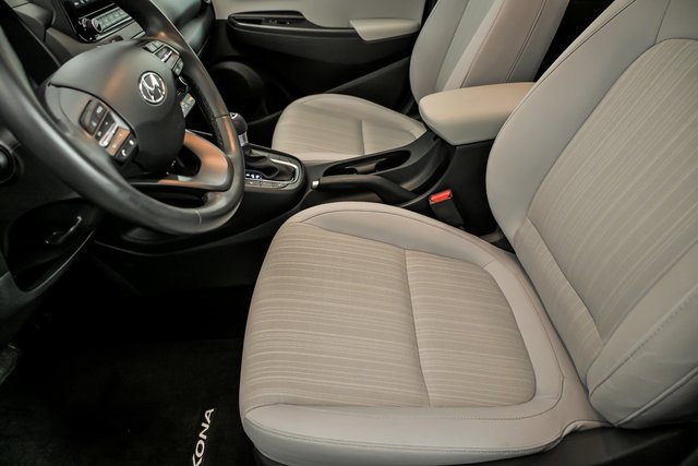 Used 2023 Hyundai Kona SEL w/ Convenience Package image 11