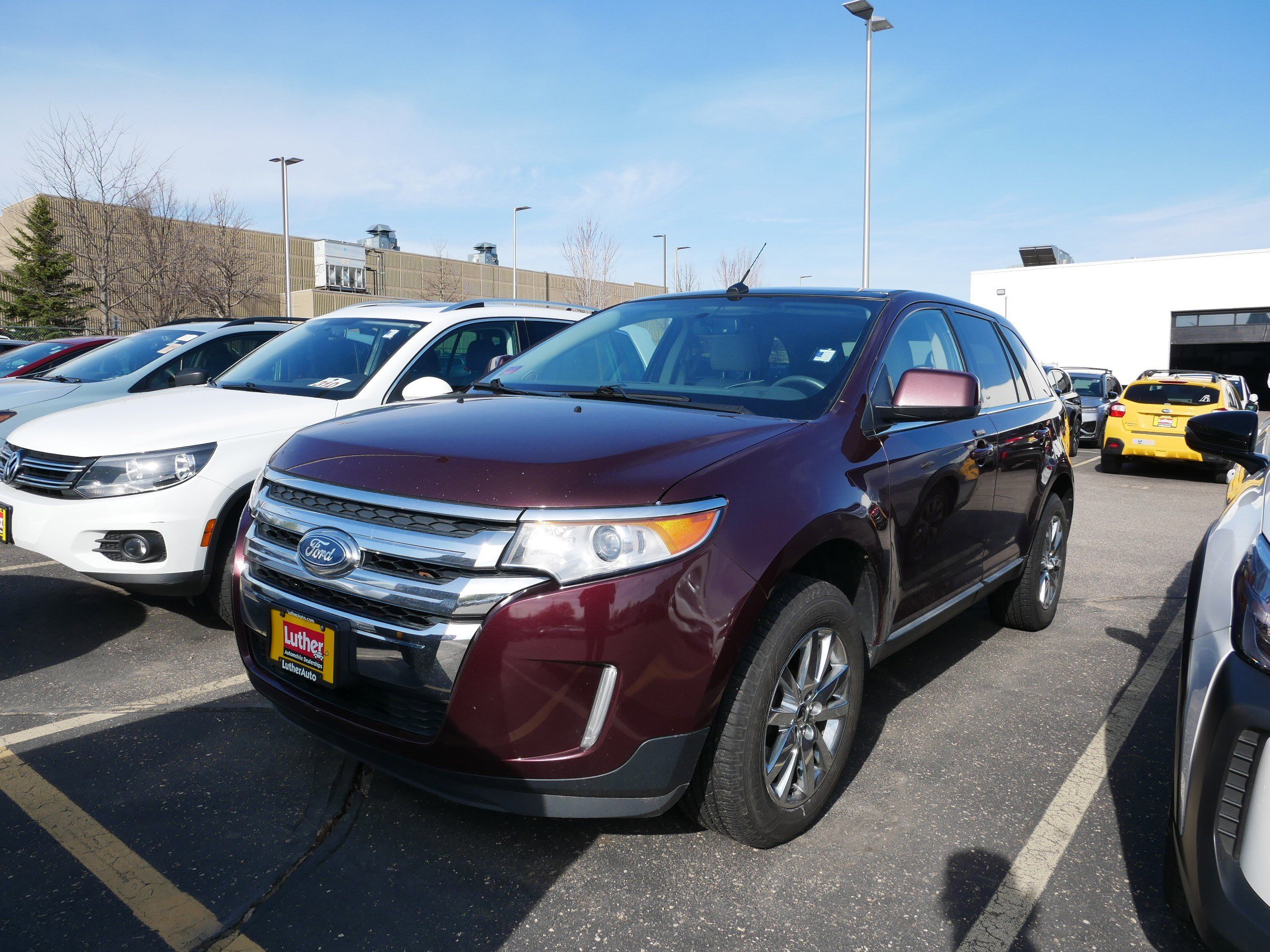 Used 2011 Ford Edge Limited w/ Driver Entry Pkg AWD/4WD image 2