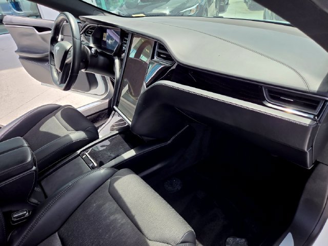Used 2018 Tesla Model S 75D AWD/4WD image 26