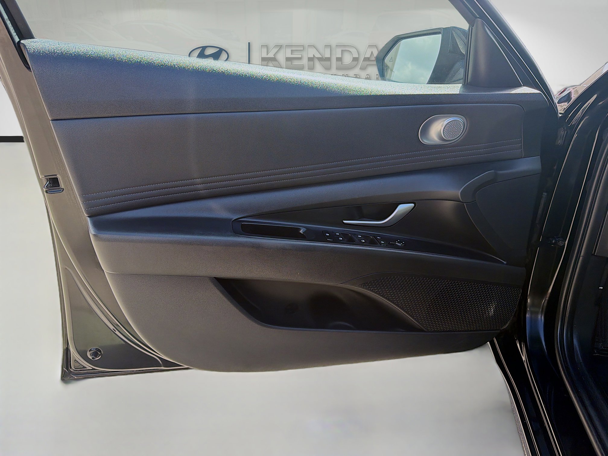 Used 2023 Hyundai Elantra SEL w/ Convenience Package FWD image 18