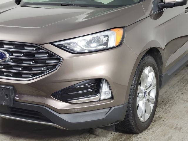 Used 2019 Ford Edge Titanium w/ Cold Weather Package AWD/4WD image 9
