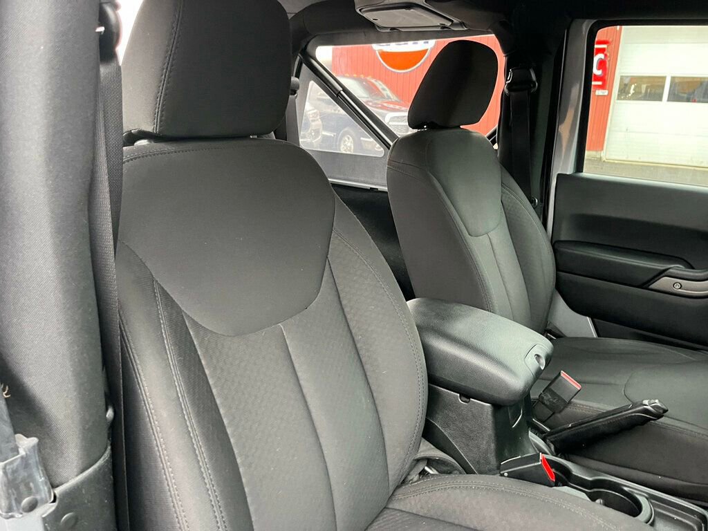 Used 2018 Jeep Wrangler Sport image 22