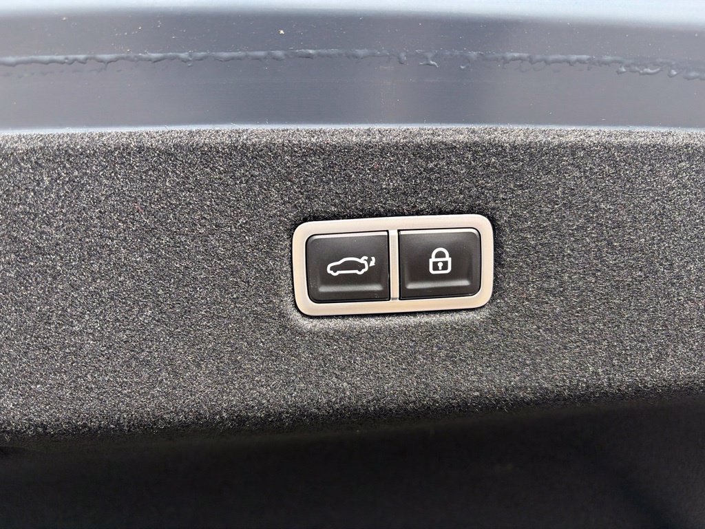 Used 2023 Hyundai Ioniq 6 SEL AWD/4WD image 33