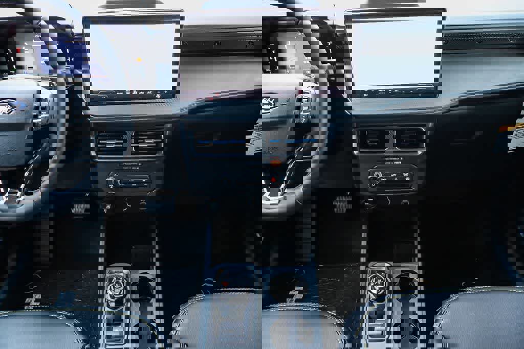 New 2026 Ford Maverick Lobo image 13