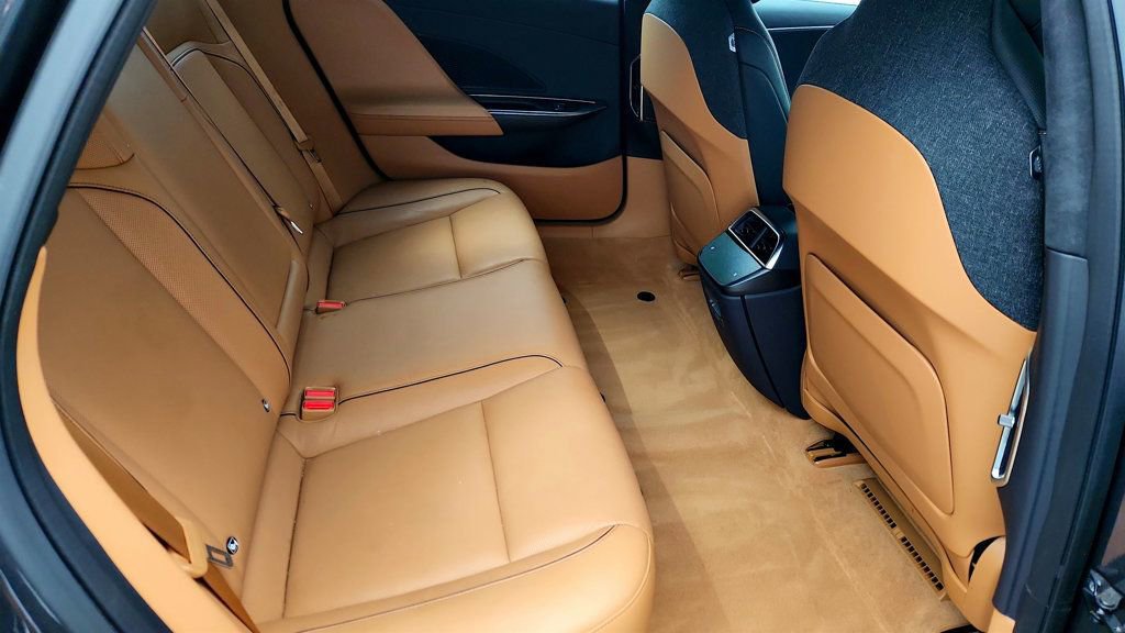 Used 2024 Lucid Air Touring image 23