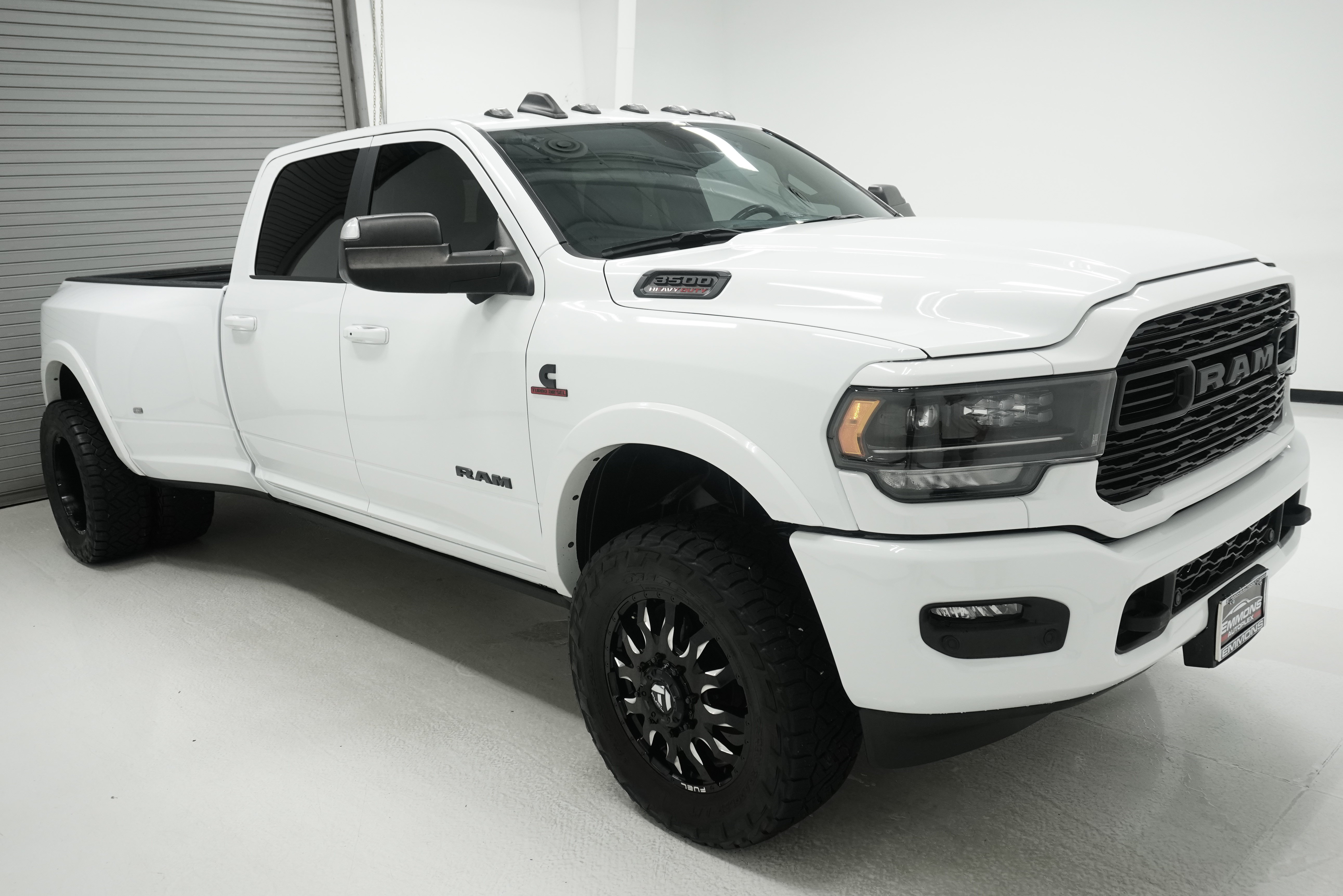 Used 2022 RAM 3500 Limited AWD/4WD image 3