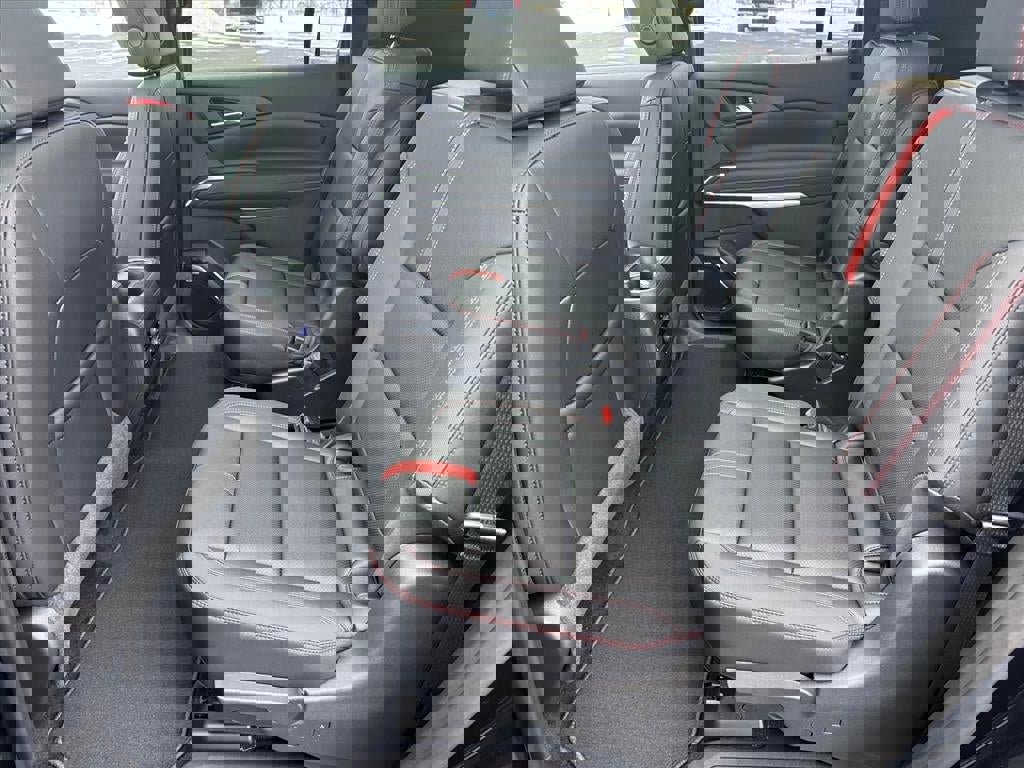 New 2026 Chevrolet Traverse RS image 6