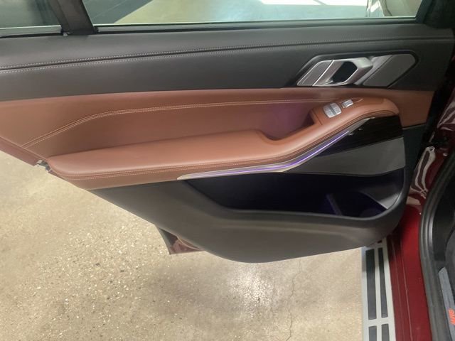 Used 2025 BMW X7 xDrive40i image 25