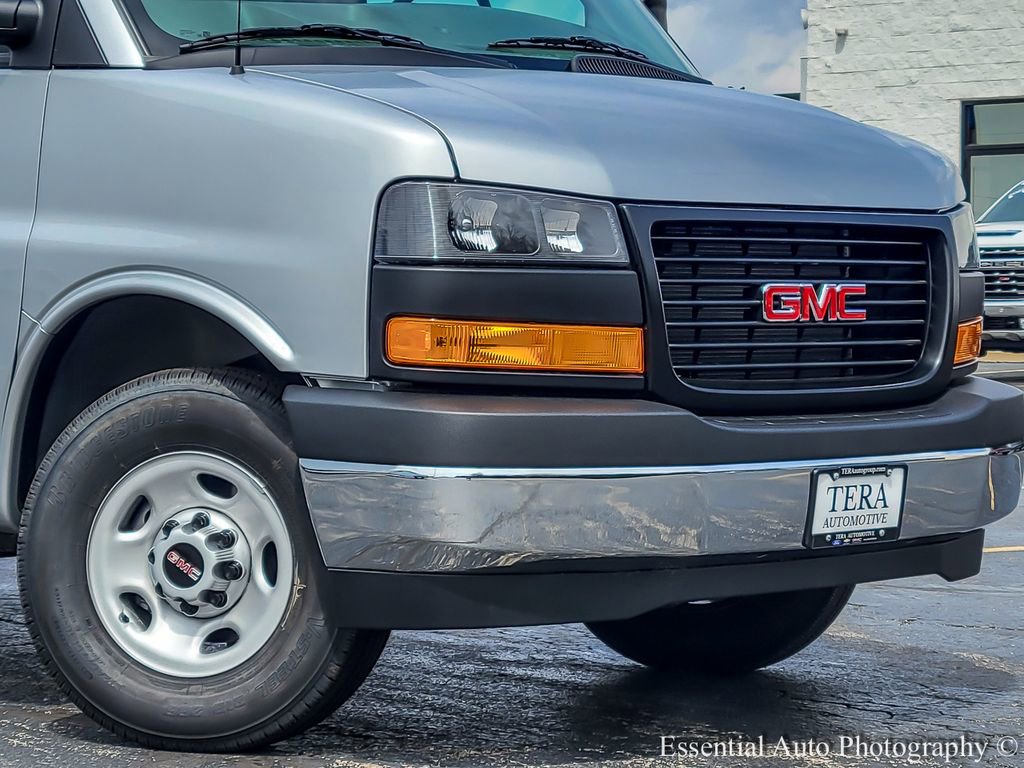 New 2026 GMC Savana 2500 w/ Driver Convenience Package RWD image 2