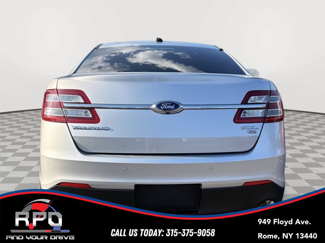 Used 2015 Ford Taurus SEL w/ Equipment Group 201A AWD/4WD image 4