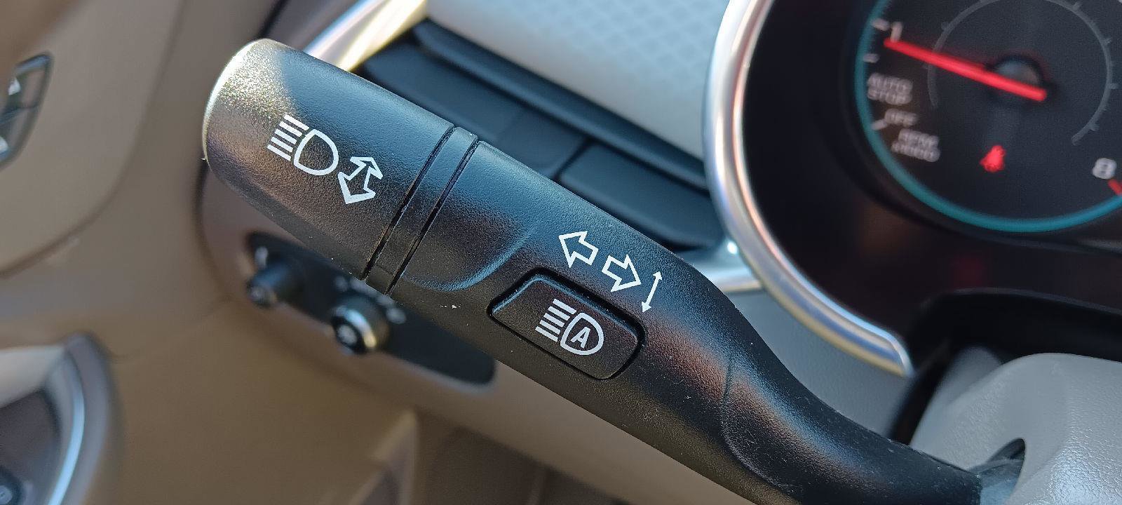 Used 2020 Chevrolet Malibu LT image 14