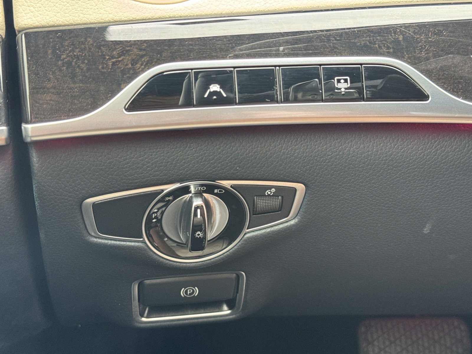 Used 2020 Mercedes-Benz S 560 Sedan image 23