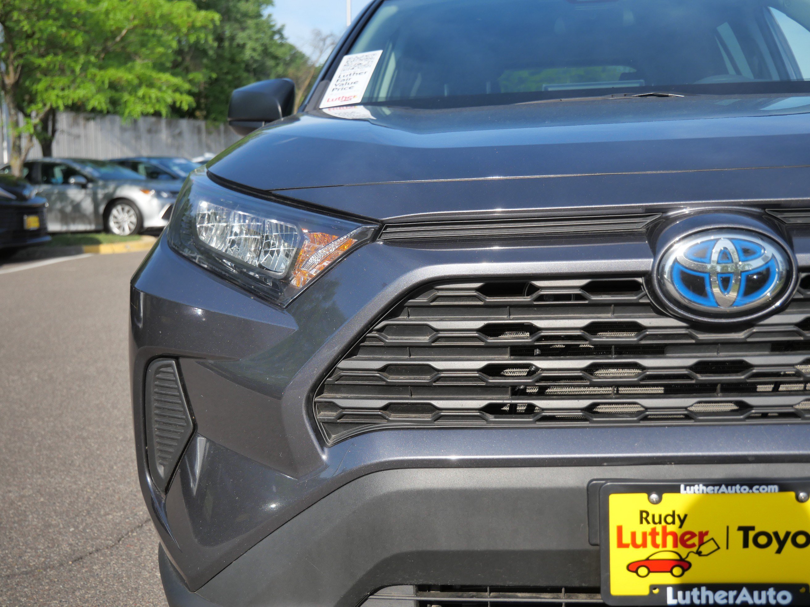 Certified 2022 Toyota RAV4 LE AWD/4WD image 17
