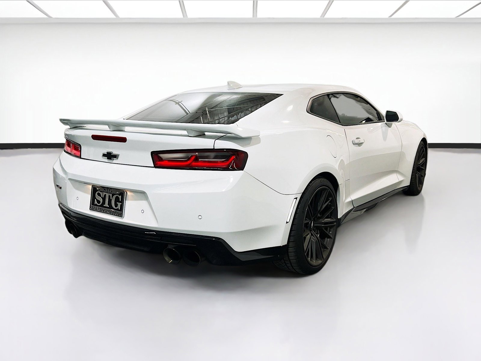 Used 2017 Chevrolet Camaro ZL1 image 4