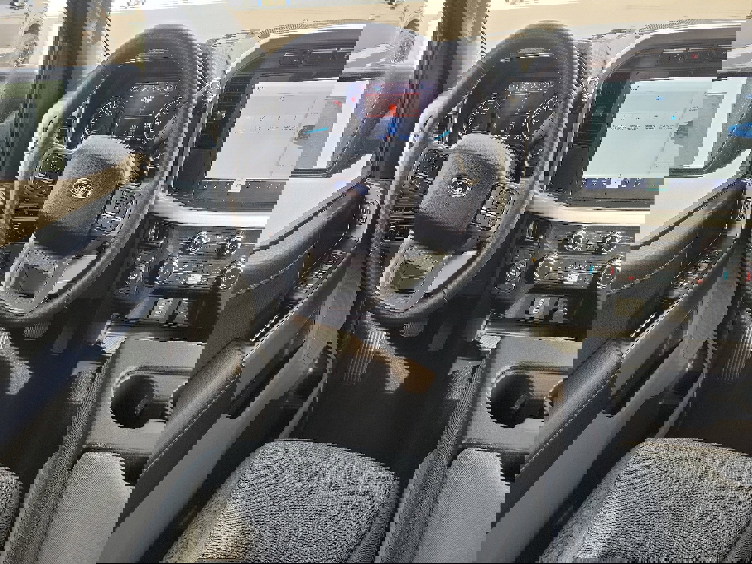 Used 2022 Ford F150 XLT w/ Equipment Group 302A High image 14