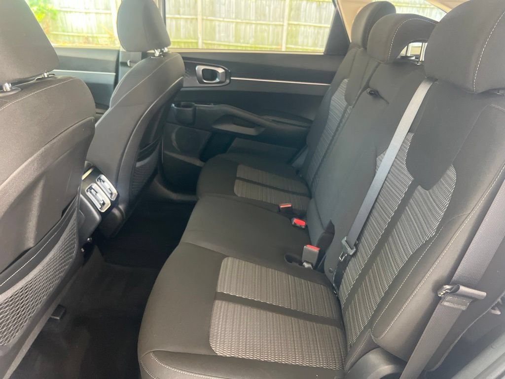 Certified 2021 Kia Sorento LX AWD/4WD image 8