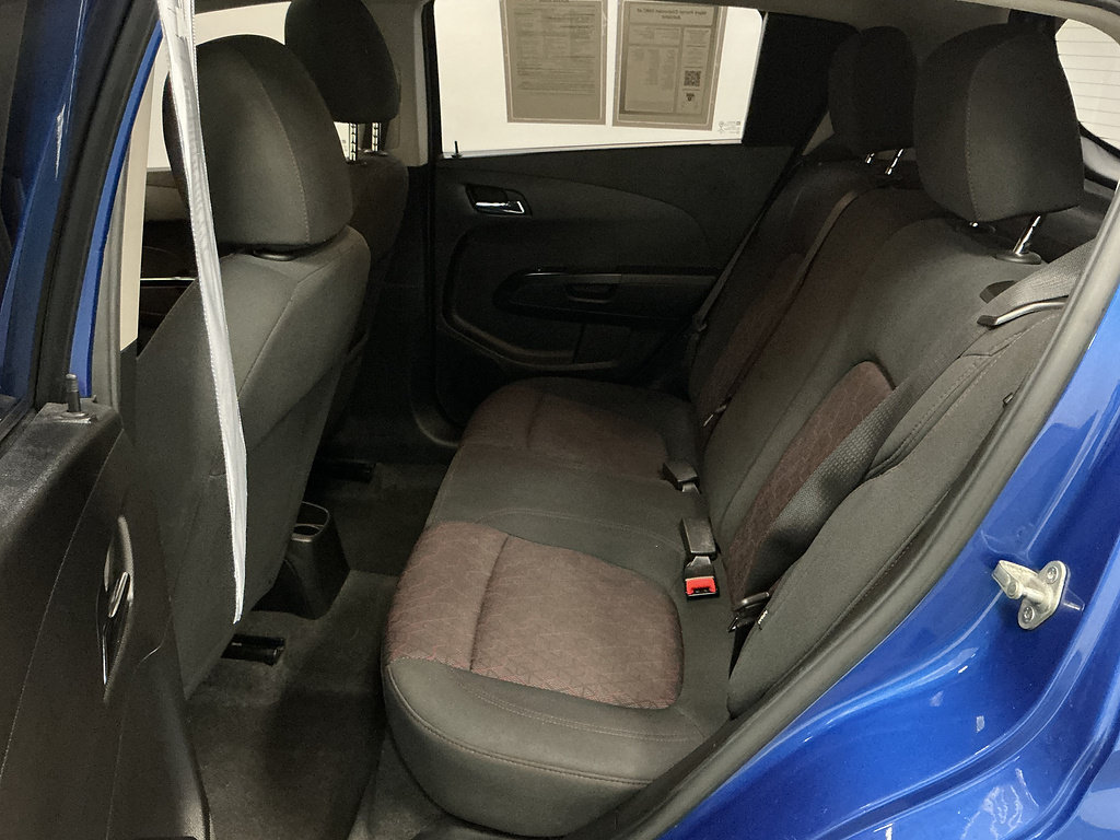 Used 2019 Chevrolet Sonic LT w/ Convenience Package FWD image 17