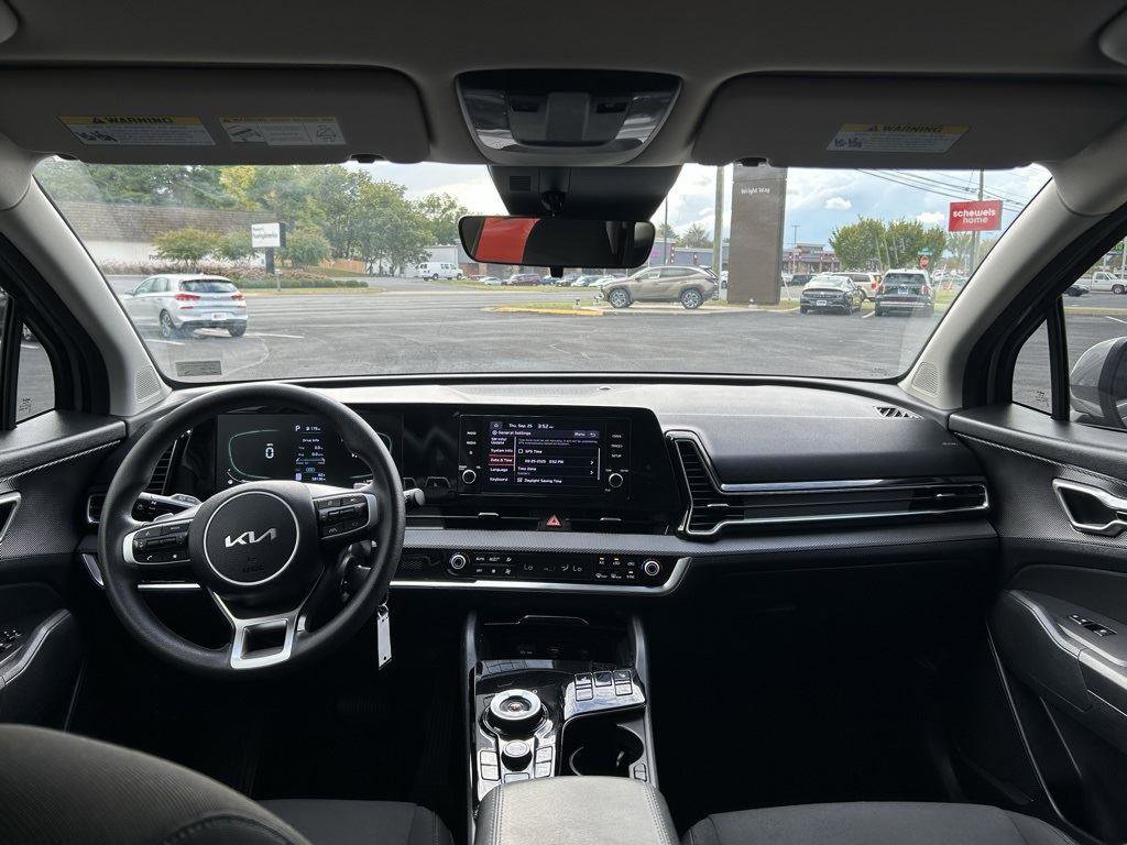 Used 2023 Kia Sportage LX image 22
