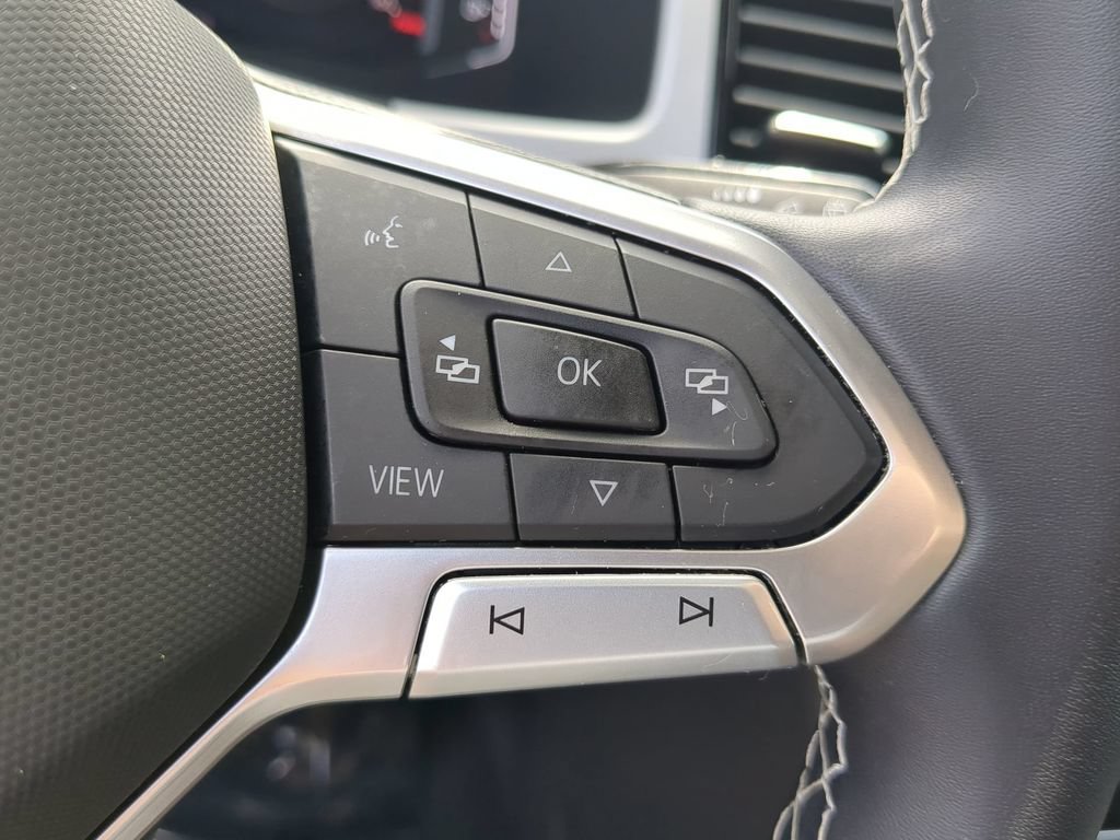Used 2023 Volkswagen Atlas Cross Sport SE FWD image 29