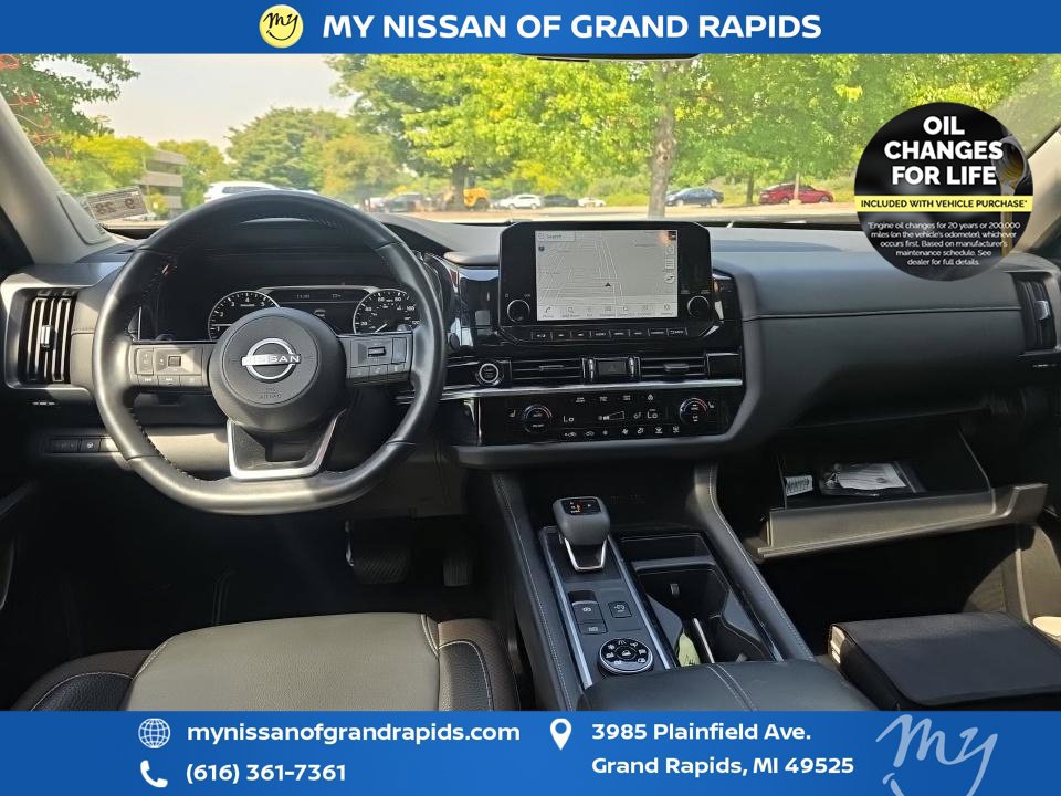 Certified 2024 Nissan Pathfinder SL w/ SL Premium Package AWD/4WD image 7