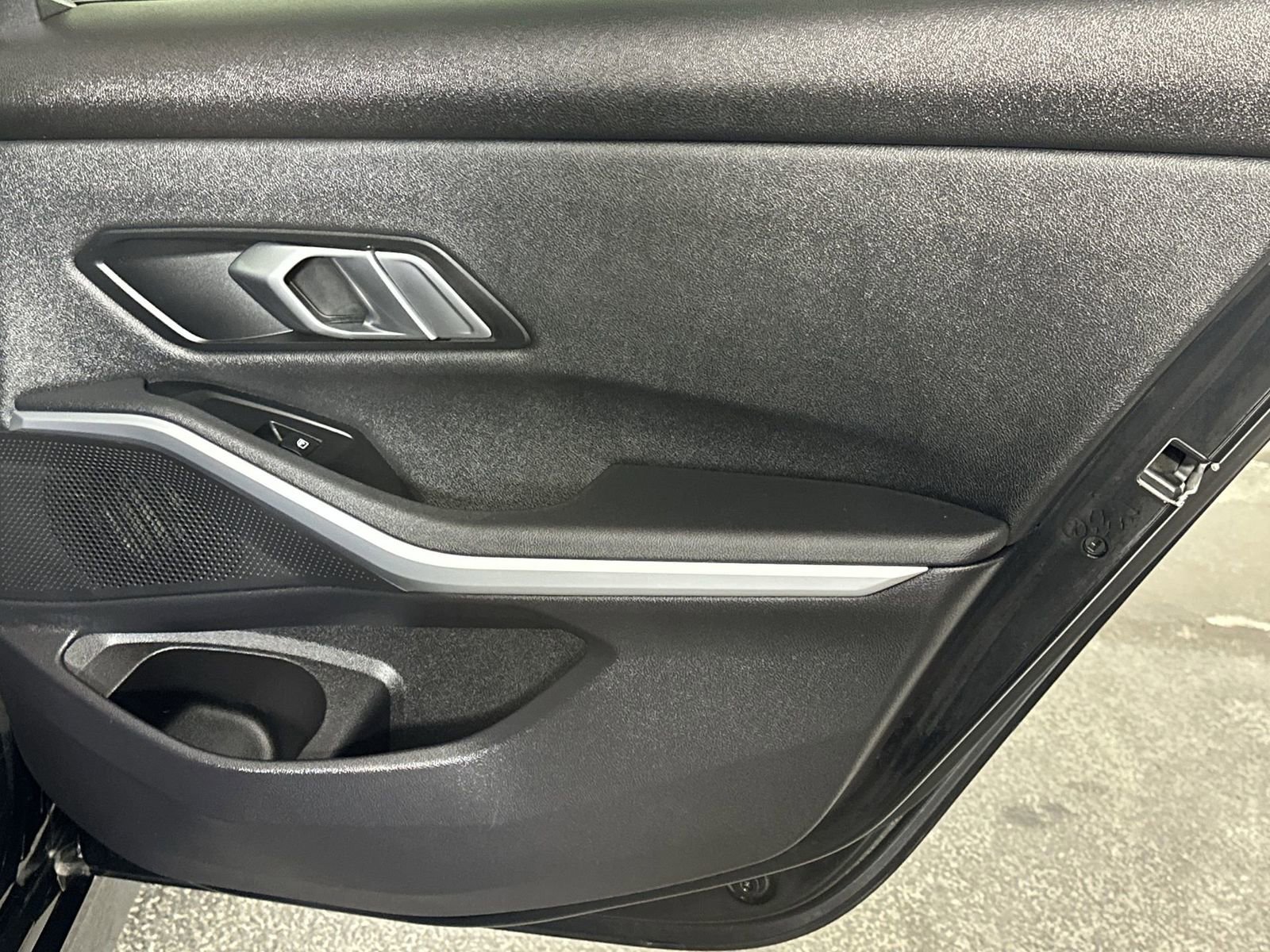 Used 2019 BMW 330i xDrive Sedan w/ Convenience Package image 32