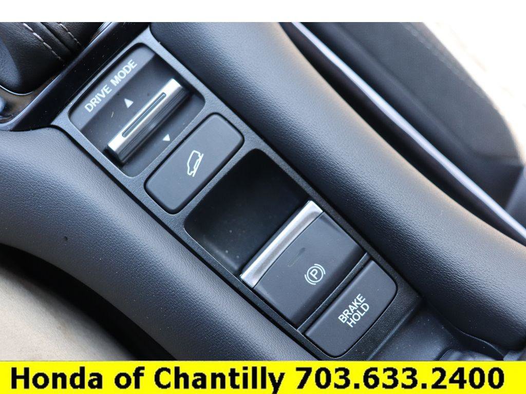 Used 2026 Honda HR-V LX image 17