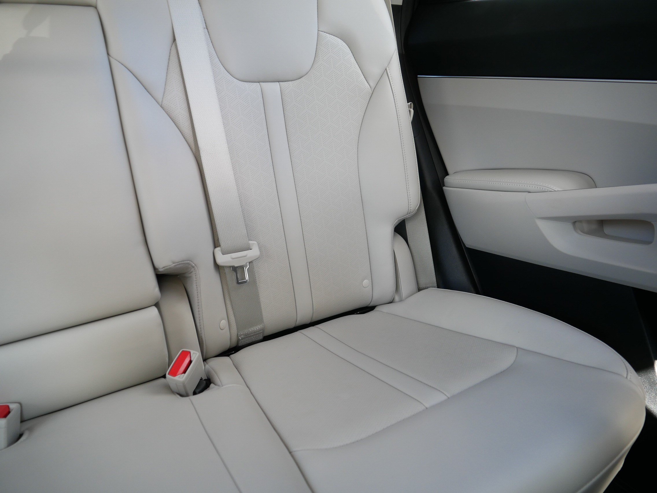 Certified 2023 Kia Sorento S w/ Panoramic Sunroof Package AWD/4WD image 14