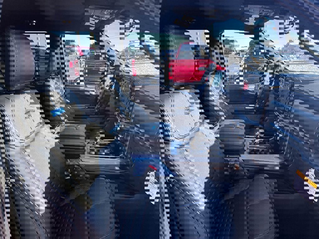 New 2025 Ford F150 Platinum image 19