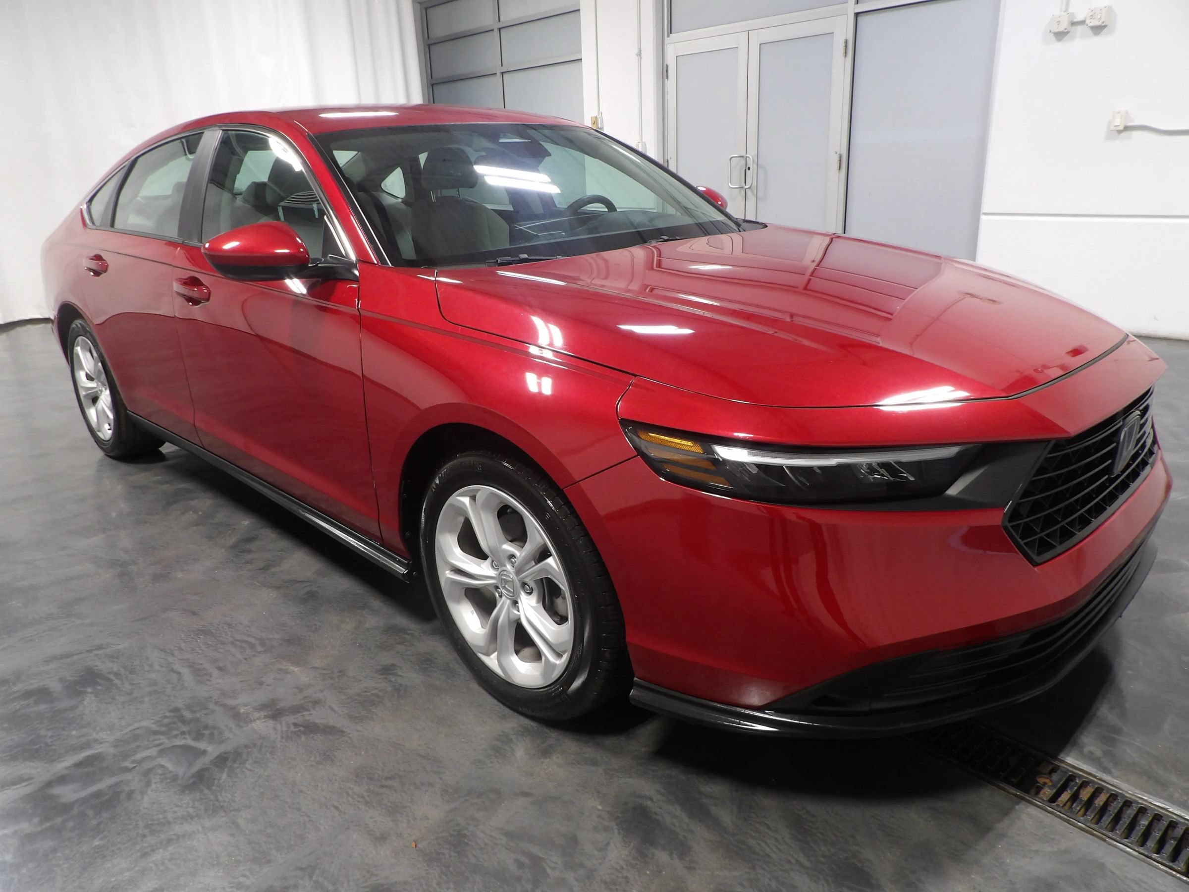 Used 2025 Honda Accord LX image 2