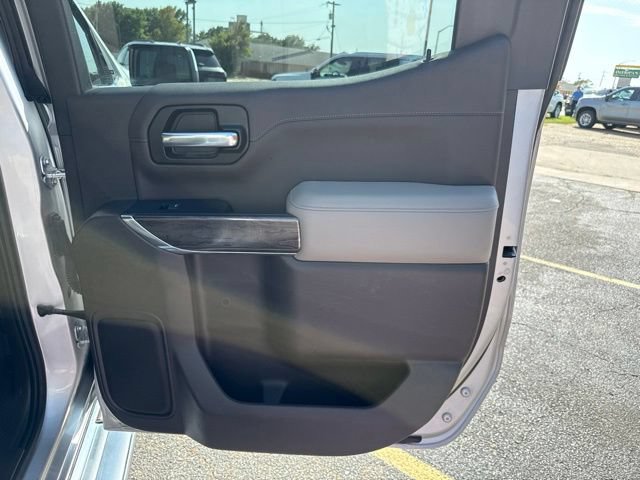 Used 2019 Chevrolet Silverado 1500 LTZ w/ LTZ Premium Package AWD/4WD image 14