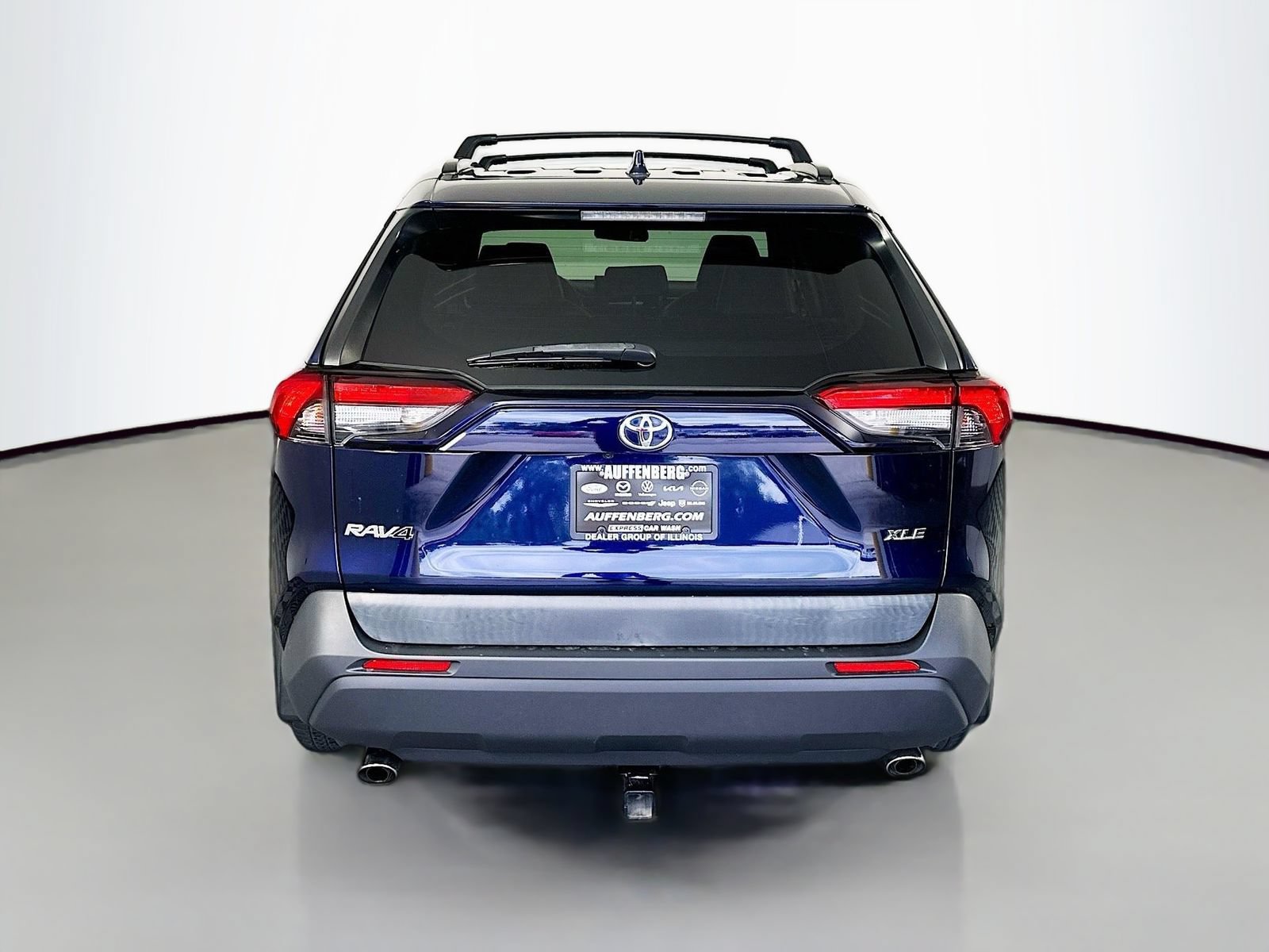Used 2019 Toyota RAV4 XLE Premium FWD image 6